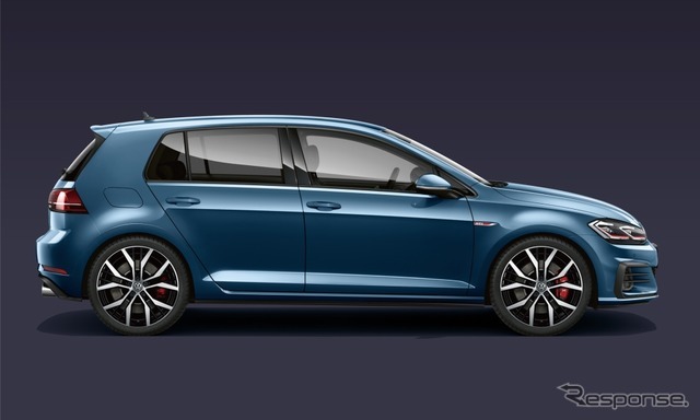 VW ゴルフGTI パフォーマンス（ダークアイアンブルーメタリック）