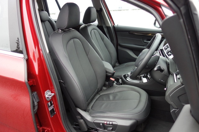 BMW 2シリーズ グランツアラー 220i Gran Tourer Luxury