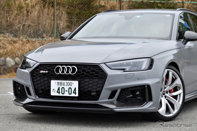 アウディ RS4アバント 新型