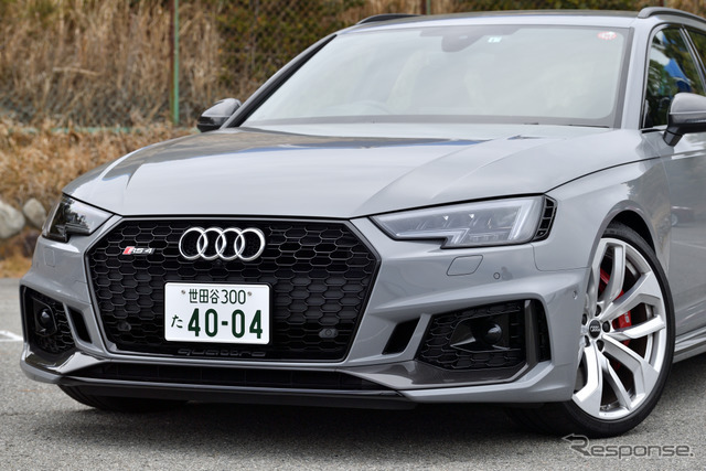 アウディ RS4アバント 新型