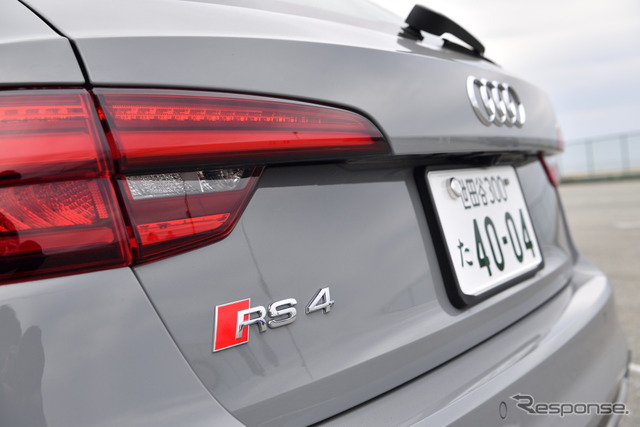 アウディ RS4アバント 新型