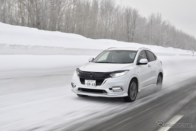 【ホンダ ヴェゼル Modulo仕様 雪上試乗】“雪道”前提ではなく、普通に運転できてしまう…佐藤久実