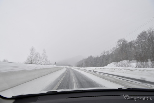 【ホンダ ヴェゼル Modulo仕様 雪上試乗】“雪道”前提ではなく、普通に運転できてしまう…佐藤久実