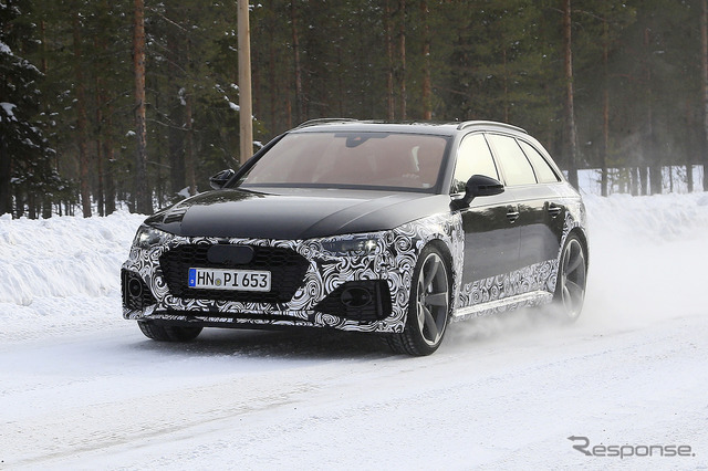 アウディ RS4アバント 改良新型（スクープ写真）