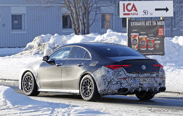 メルセデス AMG CLA45 スクープ写真