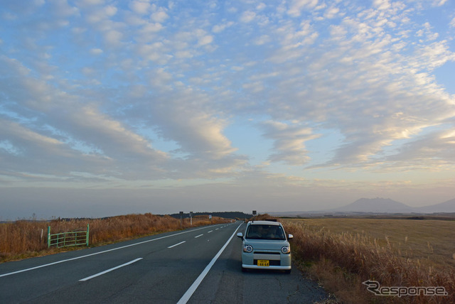 乗り味はあくまで低価格軽自動車。それでいてどこまで走っても本当に疲れないのが素晴らしいところだった。