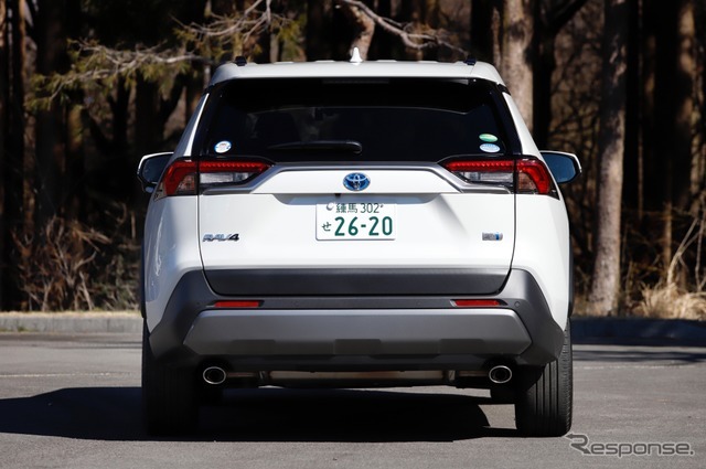 トヨタ RAV4 HYBRID G