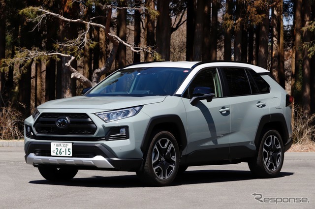 トヨタ RAV4 Adventure（アドベンチャー）