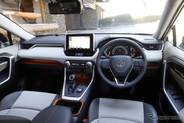 トヨタ RAV4 新型（アドベンチャー）