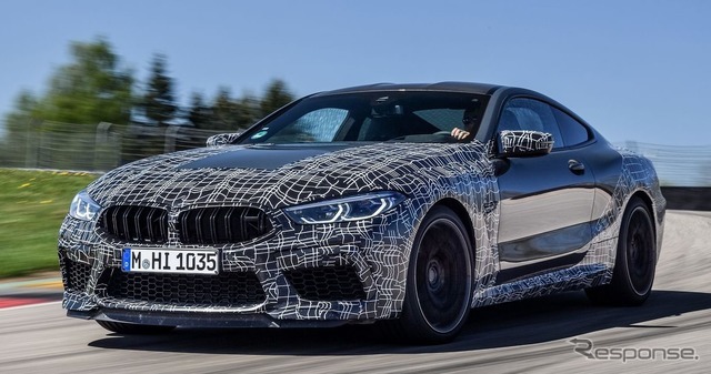 BMW M8 クーペ 新型の開発プロトタイプ