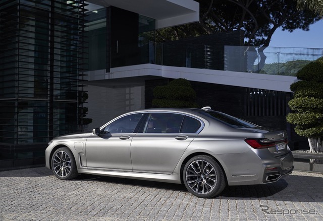 BMW 7シリーズ 新型（745Le xDrive）