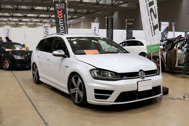 VW・ゴルフRヴァリアント by フィスト VW・ゴルフRヴァリアント by フィスト