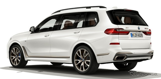 BMW X7 の「M50i」