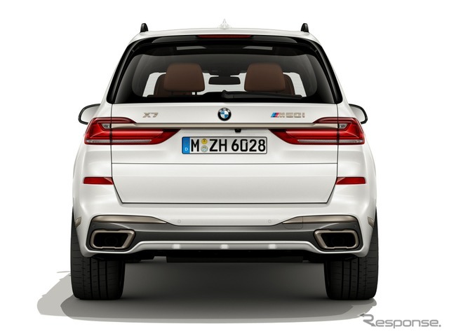 BMW X7 の「M50i」