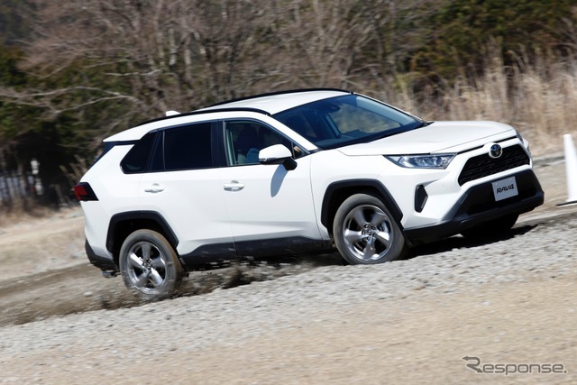 トヨタ RAV4 新型