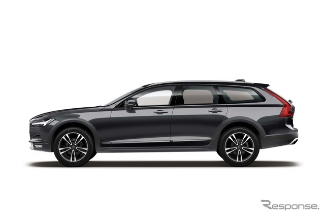 V90クロスカントリー D4 AWD ノルディック エディション（オニキスブラックメタリックｘチャコール）