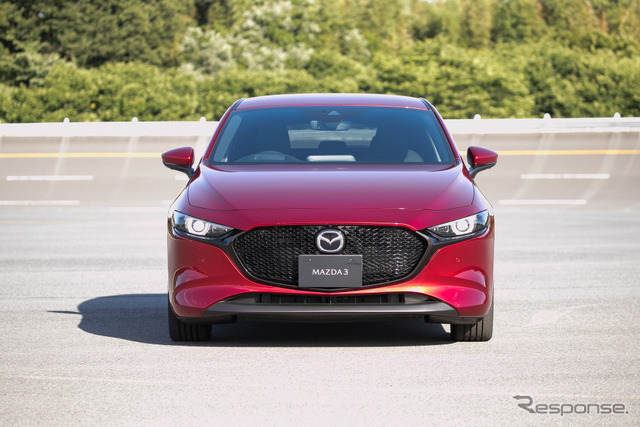 マツダ3新型