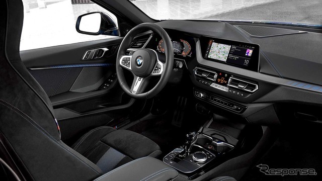 BMW 1シリーズ 新型の M135i xDrive