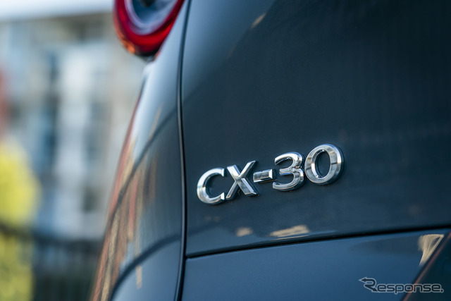 マツダ CX-30