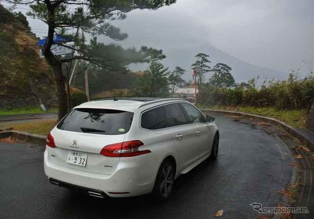 鹿児島・薩摩半島南端に近い瀬平公園にて。好天時は開聞岳を望む絶景スポットなのだが、無念にも悪天候に阻まれた。