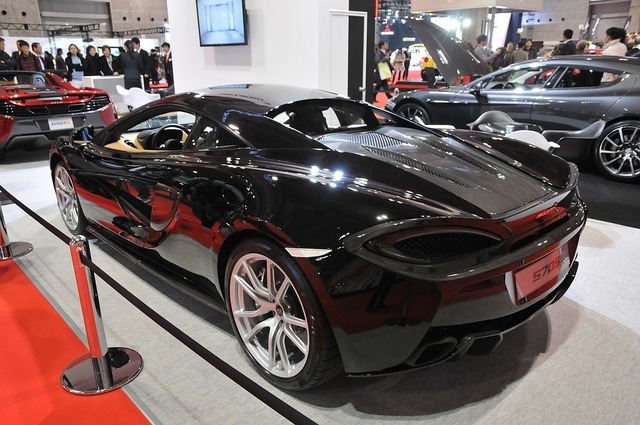 マクラーレン 570S クーペ（大阪モーターショー15）