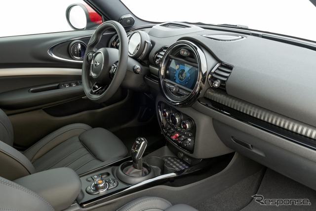 MINI クラブマン ジョンクーパーワークス（JCW）