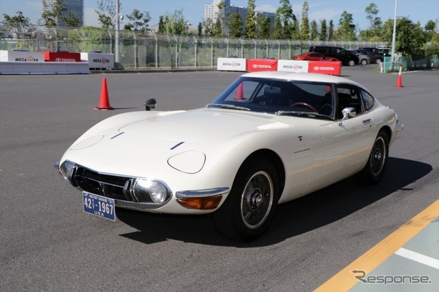 トヨタ2000GT MF12L（1969年）