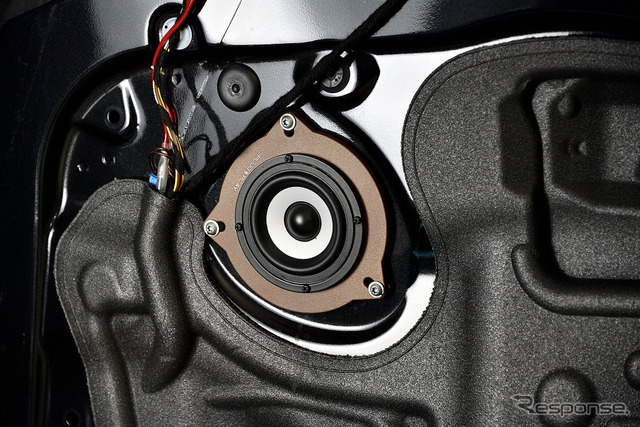 BMW用ハイエンドスピーカーがブラッシュアップ。アルミバッフルを採用してますます高音質に。