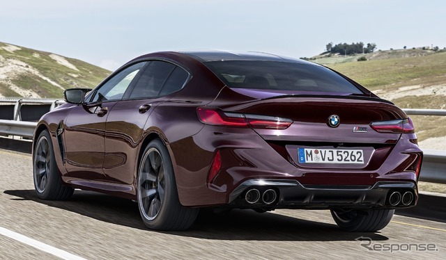 BMW M8 グランクーペ 新型