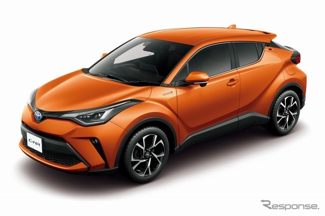 トヨタ C-HR G（オレンジメタリック）