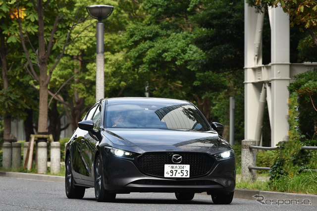 マツダ3 新型 ファストバック