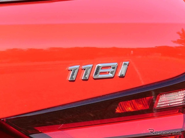 BMW 1シリーズ 新型（118i play）