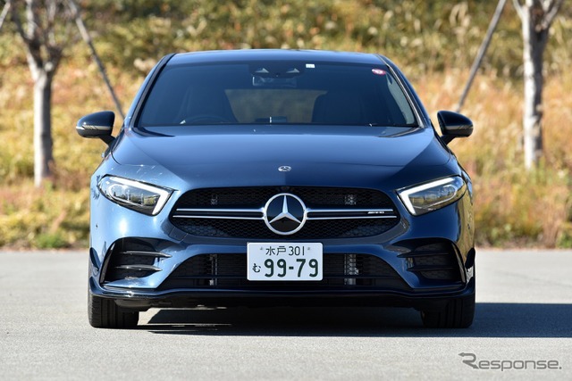 メルセデス AMG A35 4MATIC Edition 1