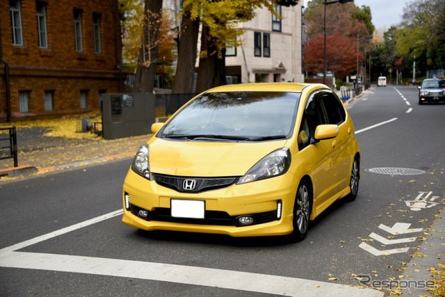 太田寛人さんの愛車は、ホンダ『フィット（2011年式）』。黄色でマニュアルミッションのモデルは珍しいとのこと