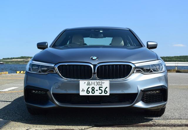 BMW 523d M Sportのフェイス。見た目からして低重心である。