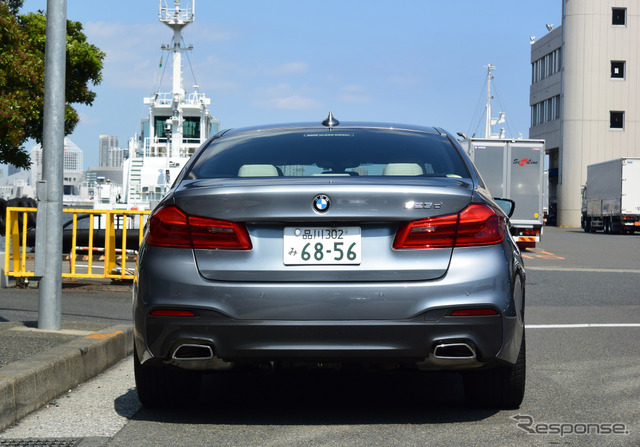 BMW 523d M Sportのテールエンド。