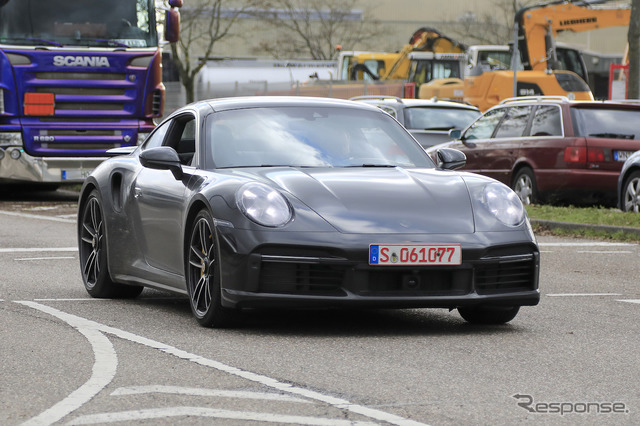 ポルシェ 911ターボS 新型プロトタイプ　（スクープ写真）