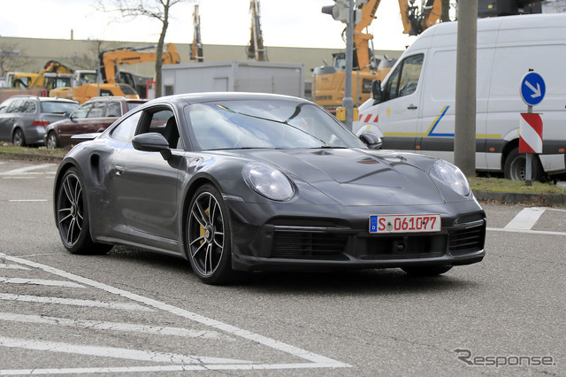 ポルシェ 911ターボS 新型プロトタイプ　（スクープ写真）