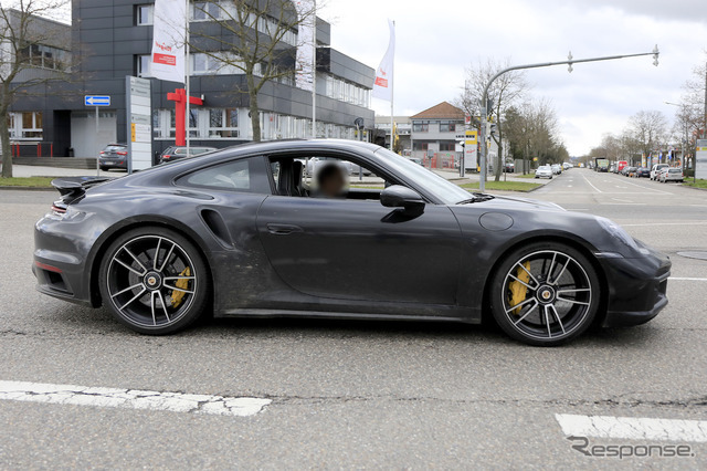 ポルシェ 911ターボS 新型プロトタイプ　（スクープ写真）