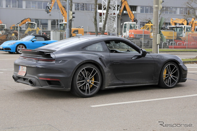 ポルシェ 911ターボS 新型プロトタイプ　（スクープ写真）