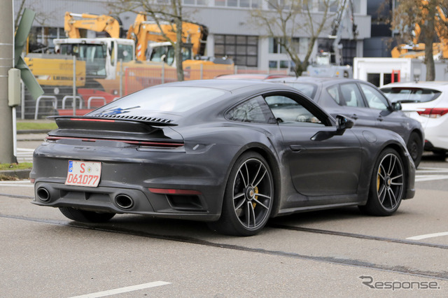 ポルシェ 911ターボS 新型プロトタイプ　（スクープ写真）