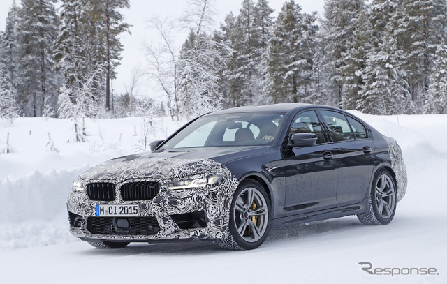 BMW M5 改良新型プロトタイプ スクープ写真