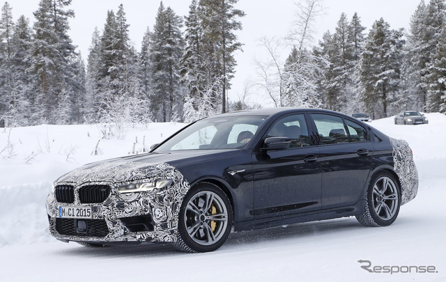 BMW M5 改良新型プロトタイプ スクープ写真