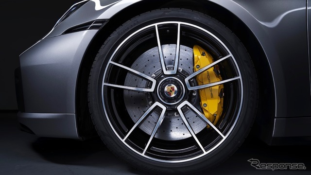 ポルシェ 911 ターボ S 新型