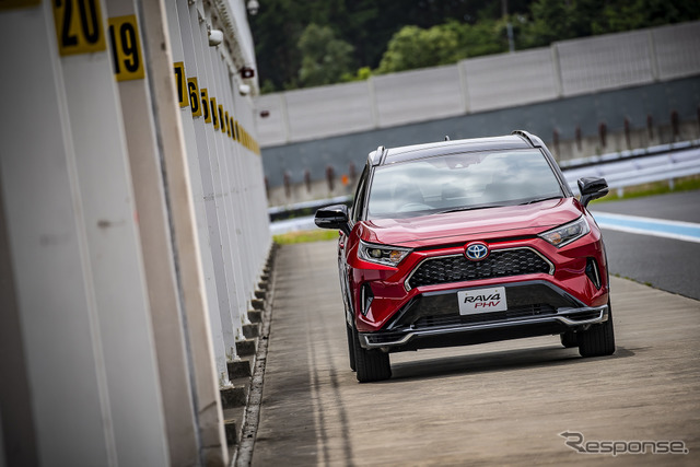 トヨタ RAV4 PHV（プロトタイプ）
