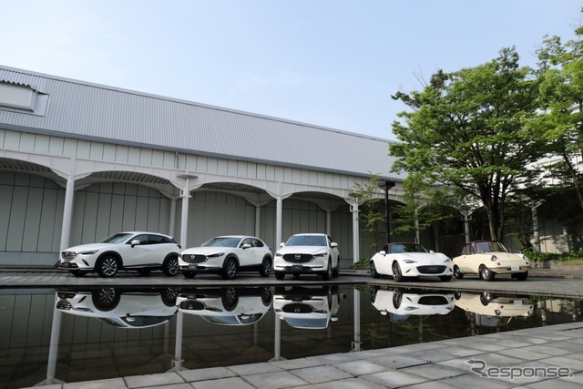 マツダ R360クーペ と 100周年特別記念車