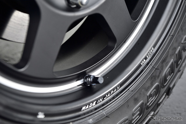 ◆RAYS VOLK RACING TE37X UL 装着サイズ：16in×5.5J Inset+20 5H-139.7 カラー：ブラストブラック(BC) タイヤサイズ：185/85R16