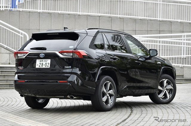 トヨタ RAV4 PHV