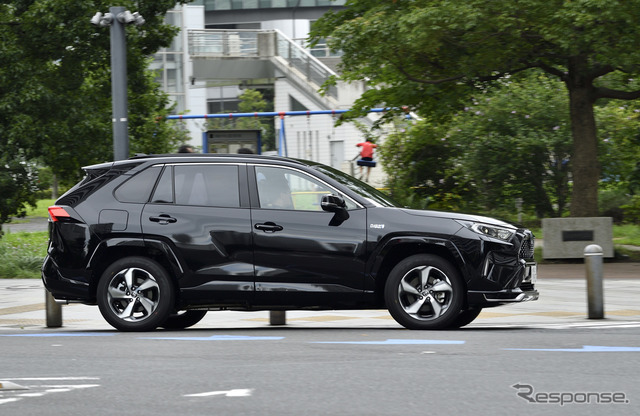 トヨタ RAV4 PHV