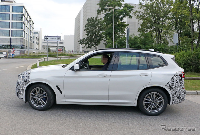 BMW X3 改良新型プロトタイプ（スクープ写真）